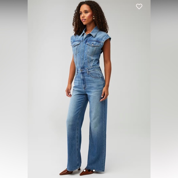 Lennox Jumpsuit in Vacancy
PISTOLA Color: Vacancy - Picture 2 of 3